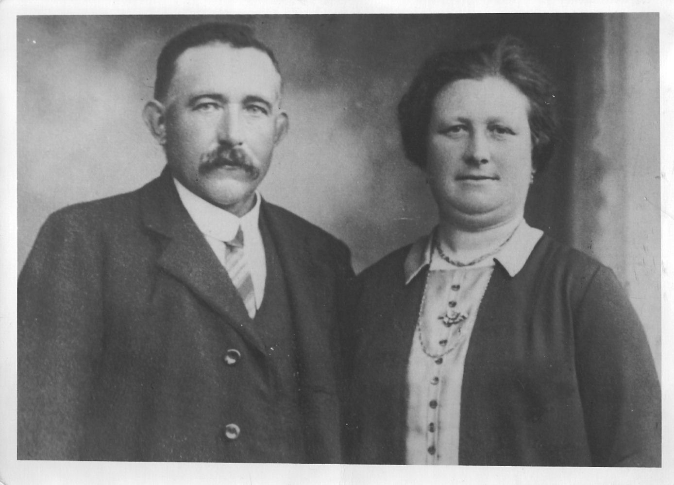 Beschrijving: Beschrijving: Beschrijving: Beschrijving: Beschrijving: Beschrijving: Beschrijving: Beschrijving: C:\Users\Gommers\Documents\www\Gustaaf Fonteyne en Nathaliea Demets.jpg